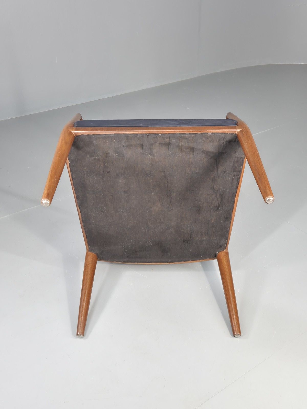 photo vintage Vintage Mid Century Teak Armchair Blue Leather 1960s Retro  Eb11896