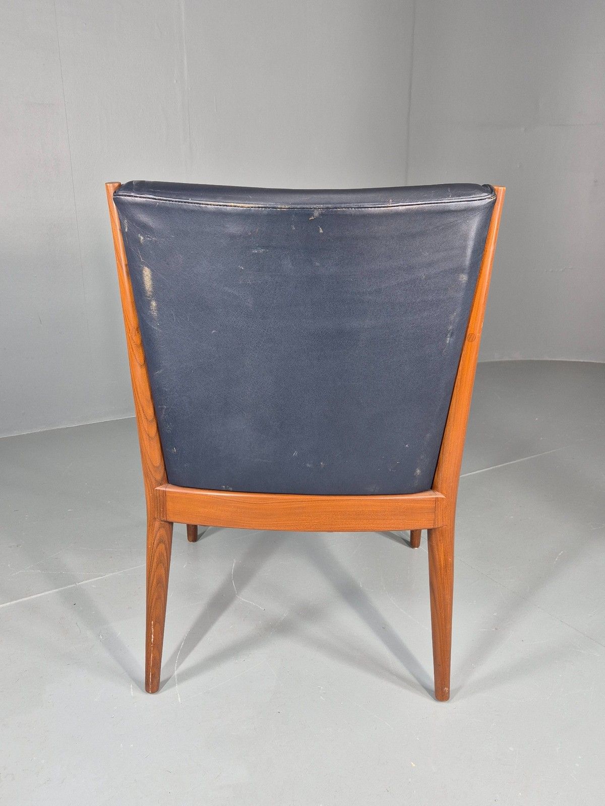 photo vinterior Vintage Mid Century Teak Armchair Blue Leather 1960s Retro  Eb11900