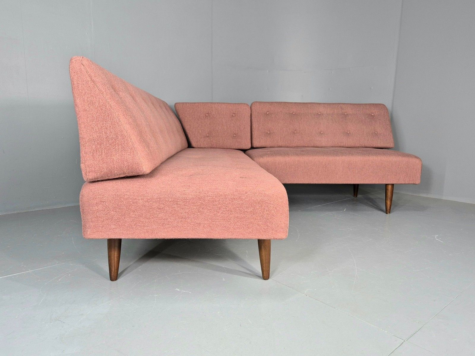 photo vintage Vintage Mid Century Corner Bench Sofa Danish 1950s Pink Wool Retro Eb12091