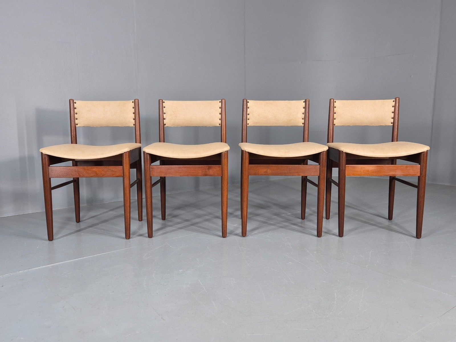4 Vintage Scandart Dining Chairs Cream Vinyl Teak Frame 1960s Mcm Retro Eb12188 photo Furniture