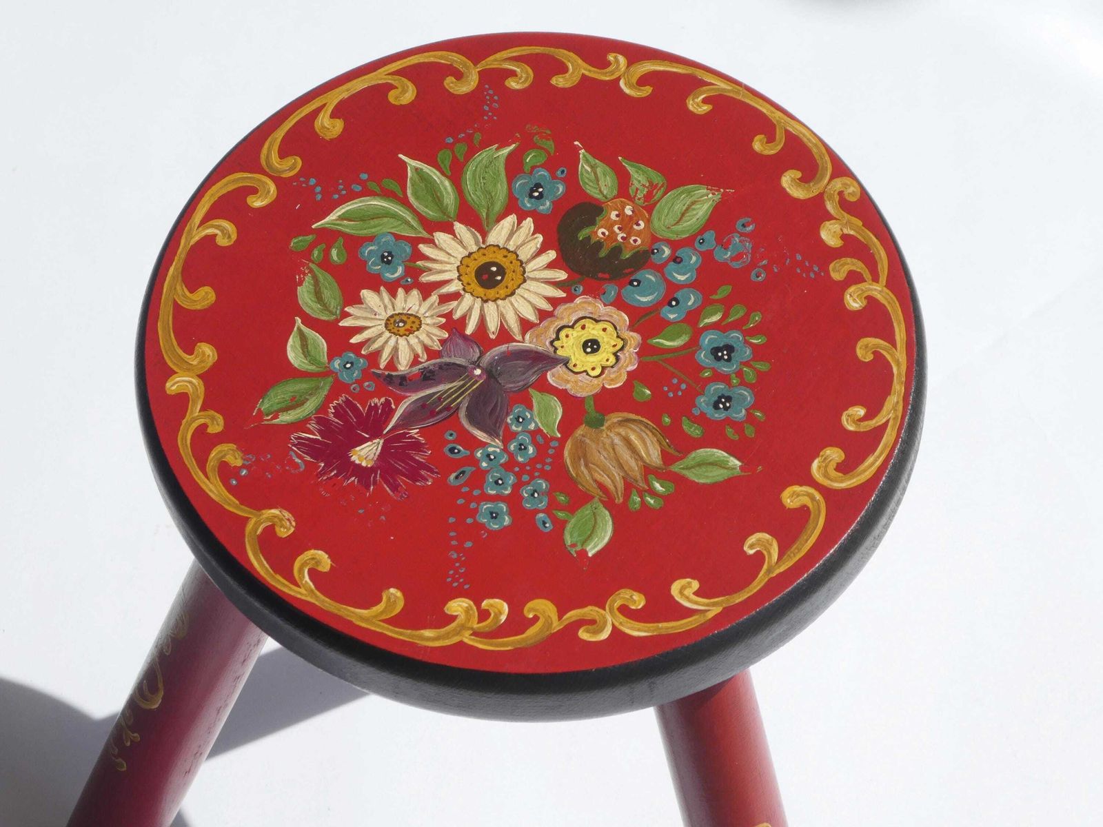 Vintage Round Hand Painted Red Stool, Wooden Dutch Folk Art Tripod Plant Stand photo for sale