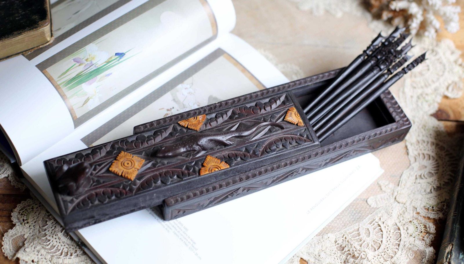 Vintage Balinese Chopstick Set Wooden Box Carved Frog & Lizard Indonesian photo Home Decor