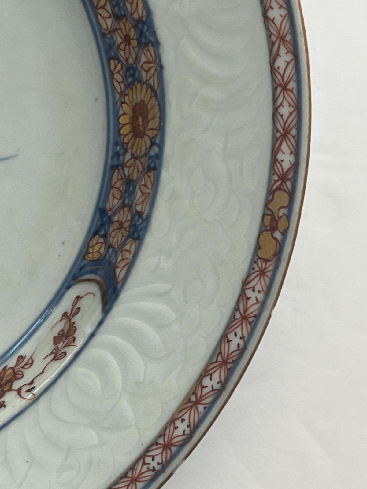 photo vintage Chinese Kangxi Famille Verte Plate With Magpie & Butterfly, Circa 1695