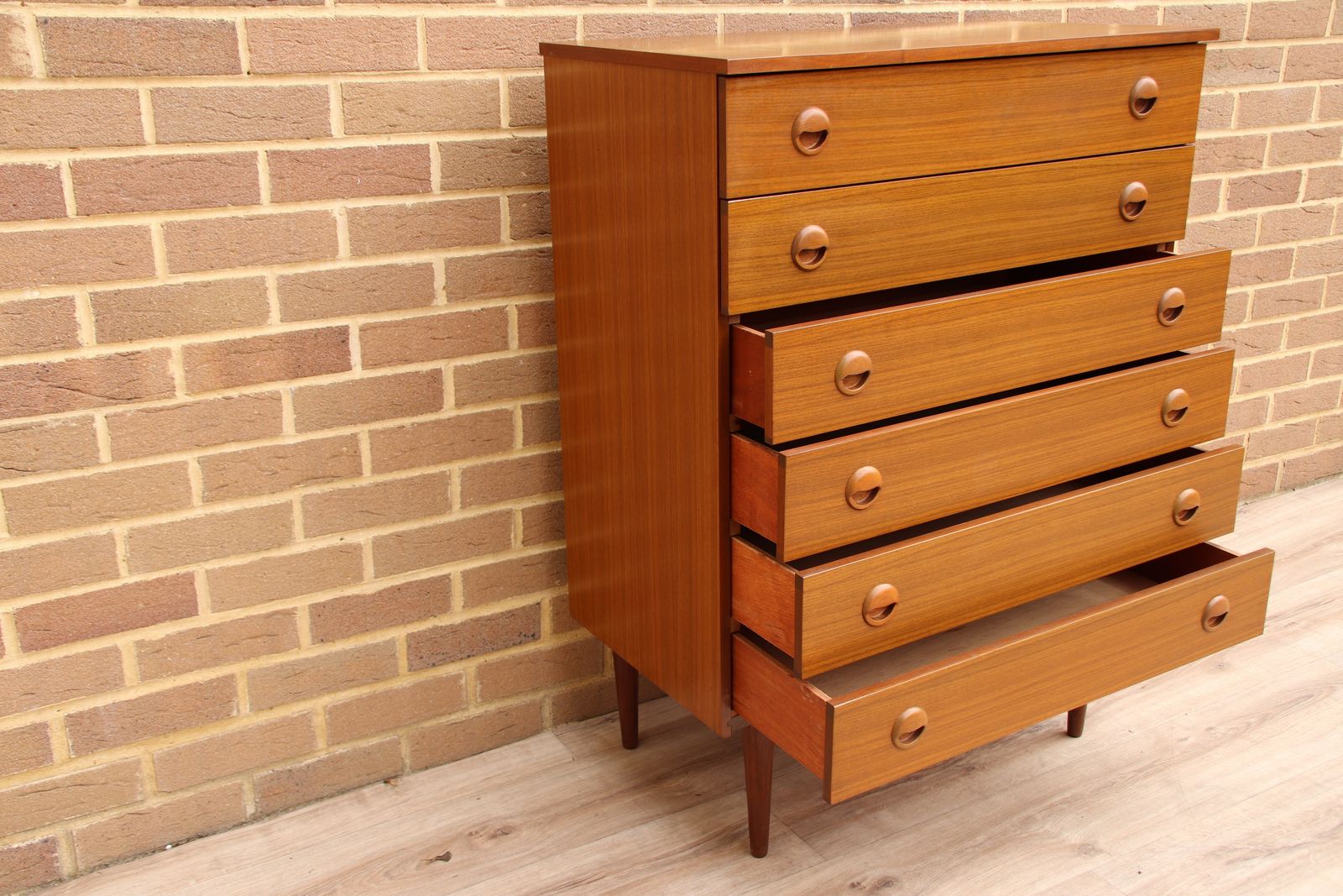 Schreiber Retro Chest Of Drawers photo vintage