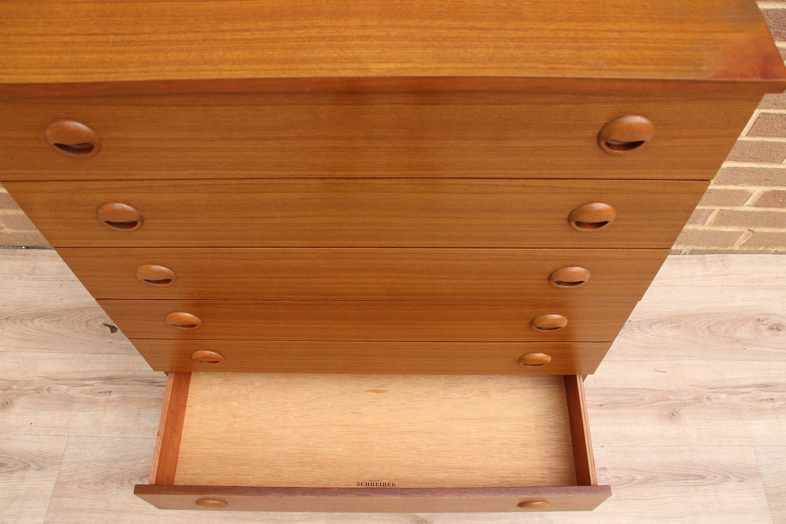 photo buy Schreiber Retro Chest Of Drawers