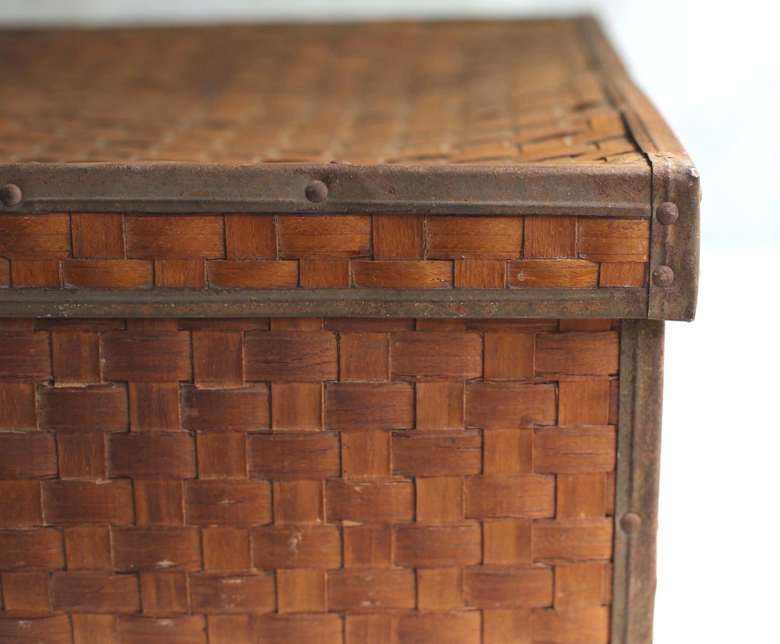 Large Antique Travel Box Woven Splint Wood Basket Square Storage Chest photo Home Decor