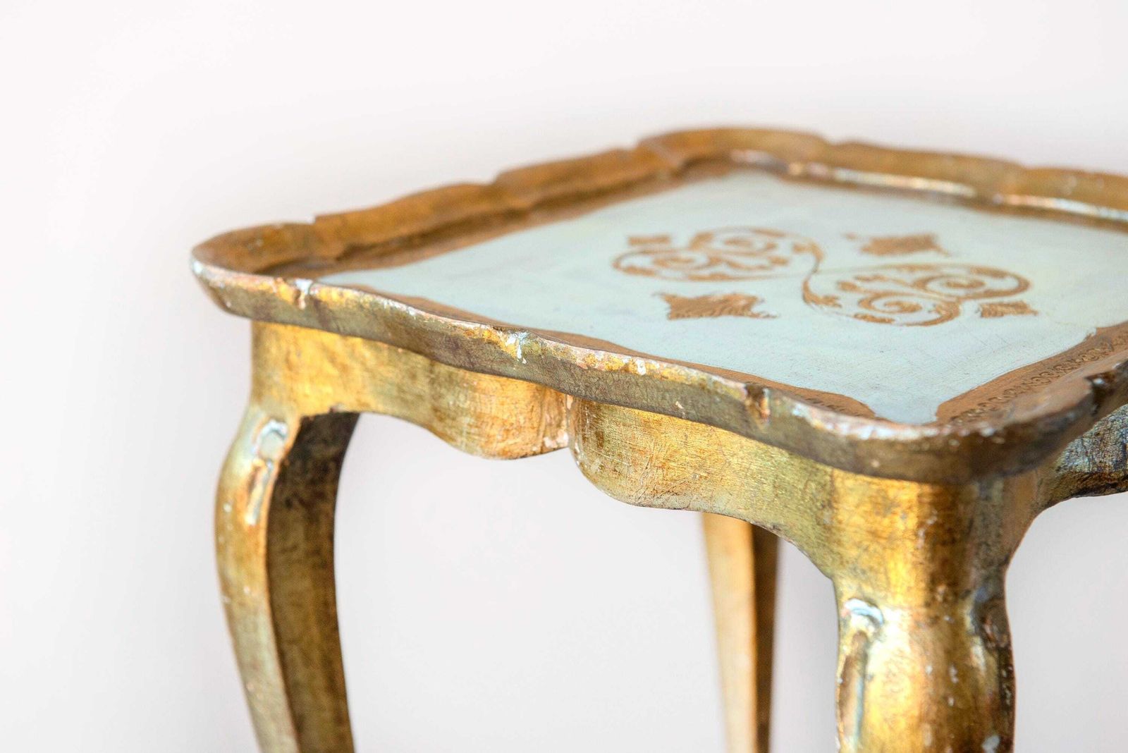 Vintage Florentine Giltwood Side Table   Italian Accent Table   Plant Stand, 1960s photo vinterior