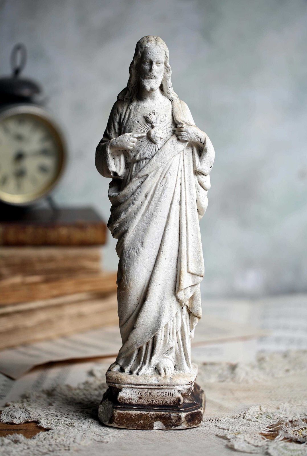French Antique Chalkware Sacred Heart Jesus Christ Statue 1800s photo vinterior