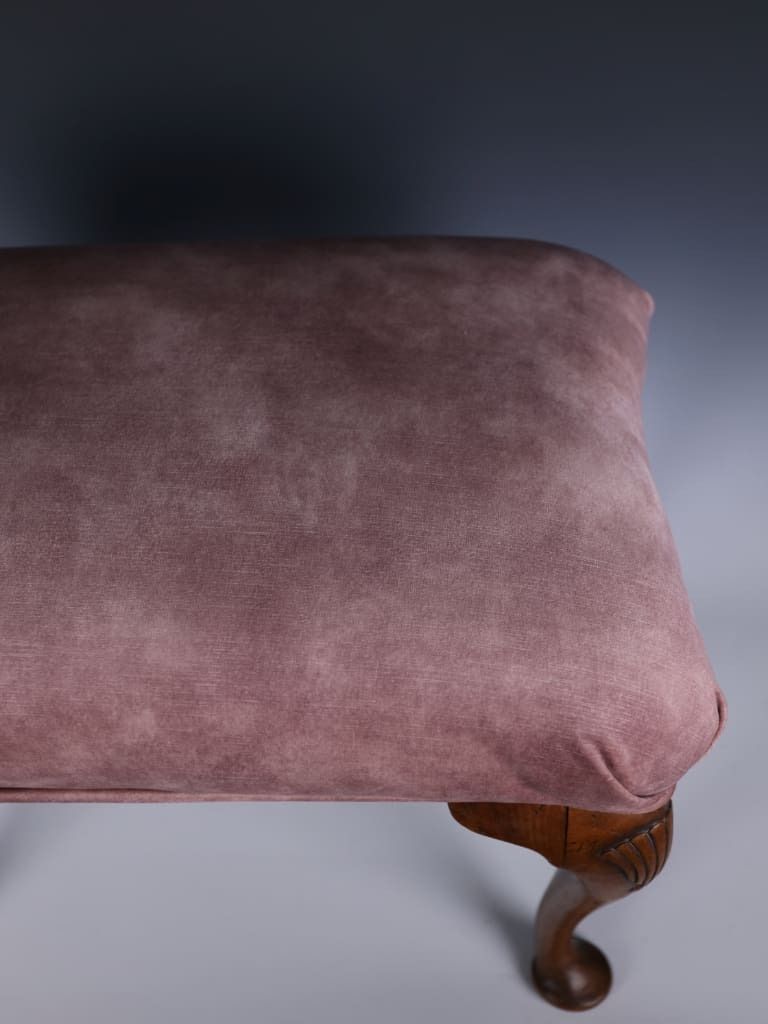 Queen Anne Style Carved Dressing Table Stool In Pink Velvet photo 450.0