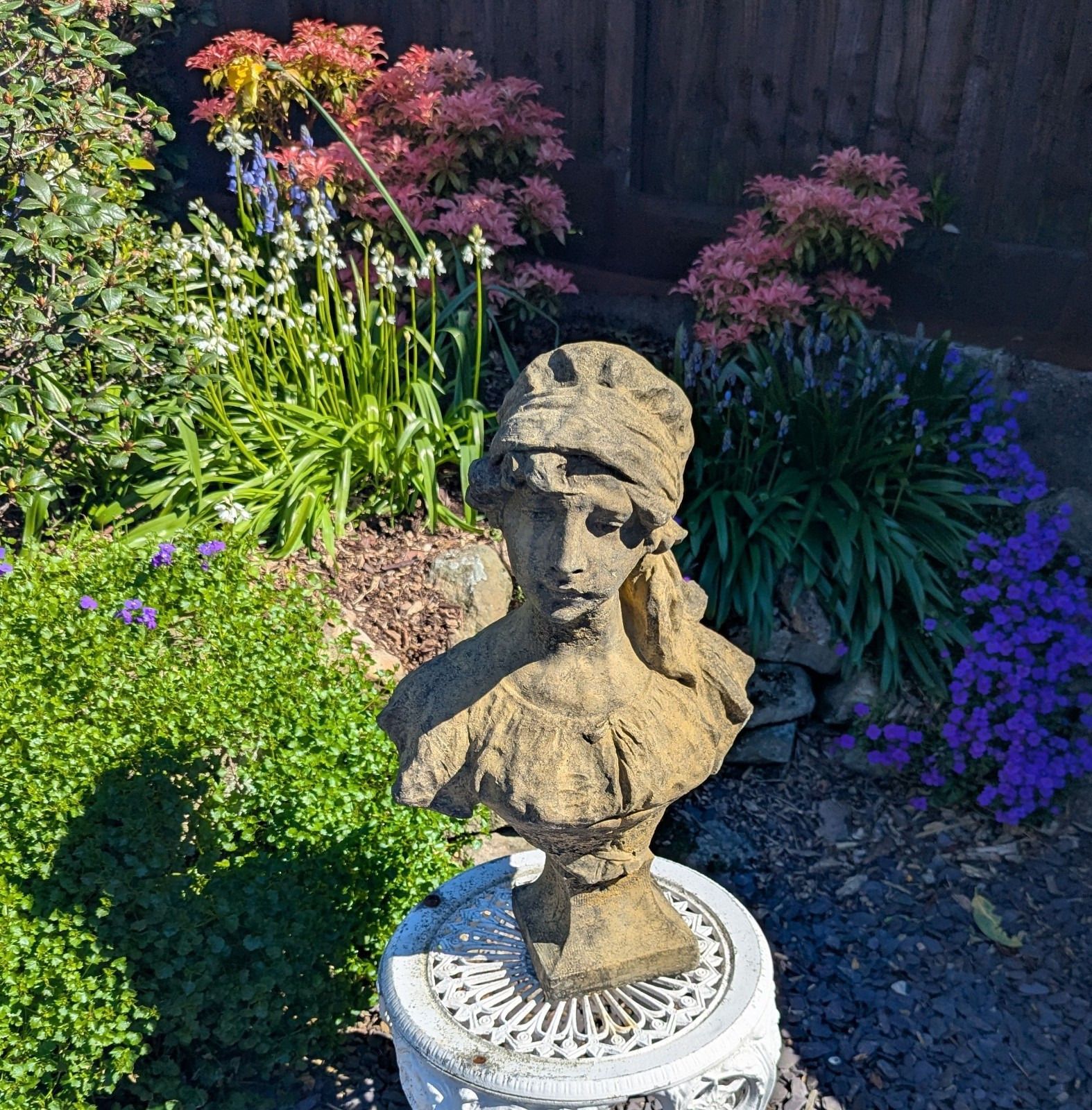Art Buste vintage Jasmine en pierre, livraison disponible, réf. 0321 photo