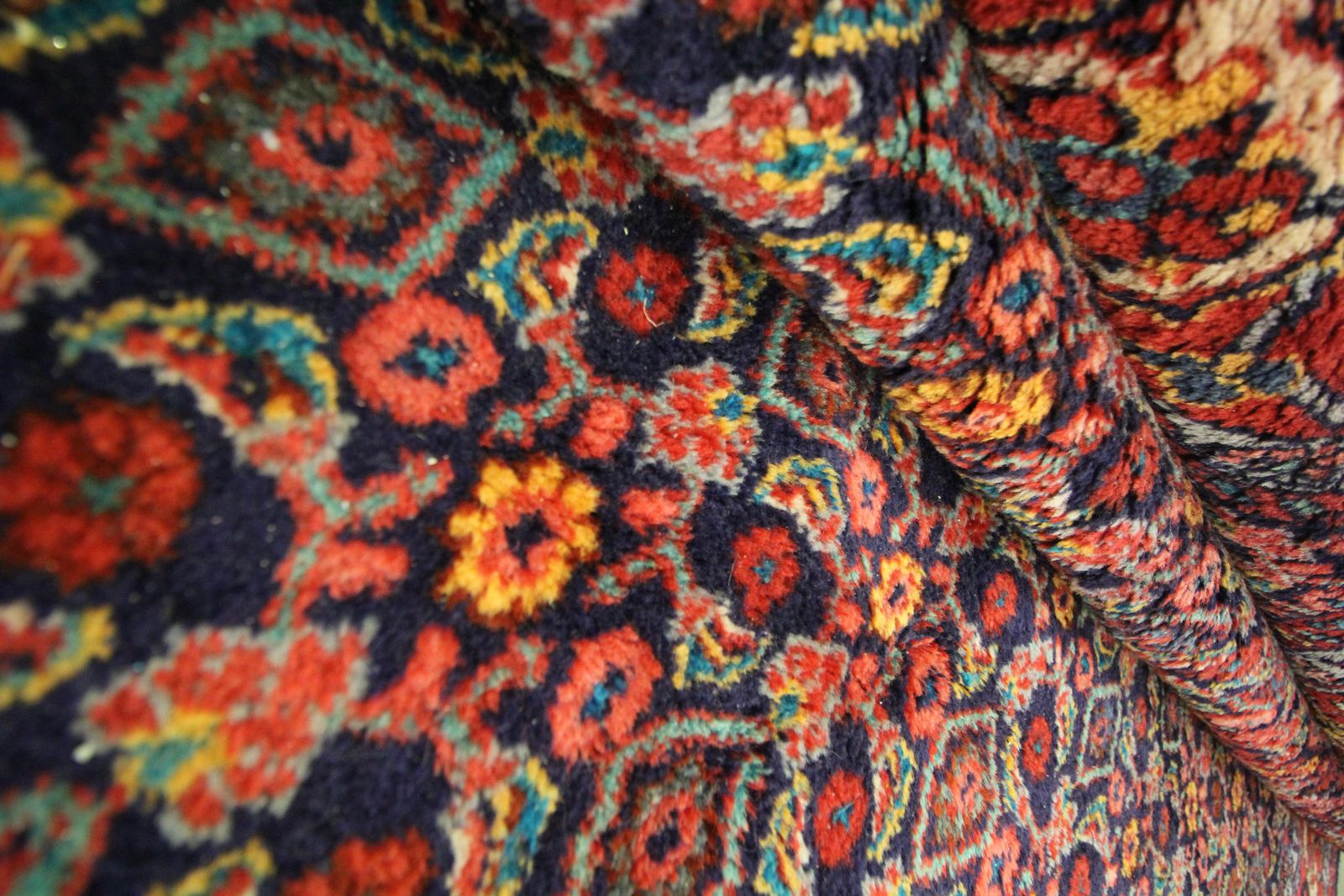 Textiel Handgeknoopt Oosters Vloerkleed met Geometrisch Patroon in Rood, Traditioneel photo