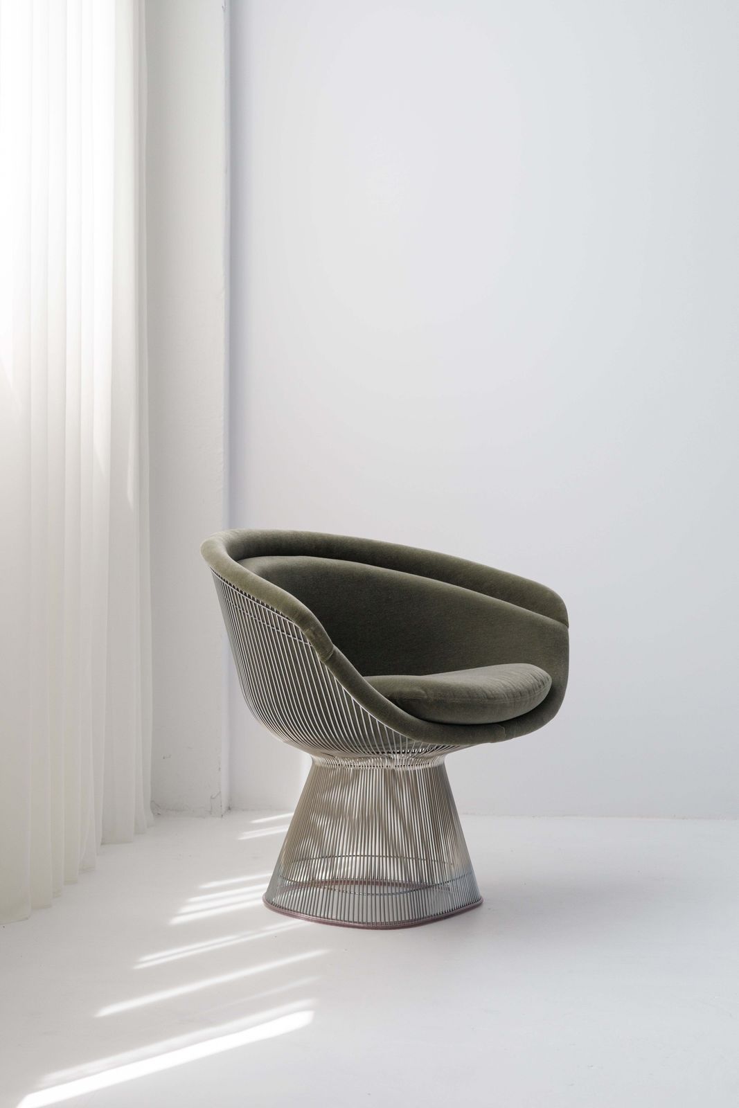 Set Of 2 Platner Lounge Chairs By Warren Platner For Knoll photo for sale