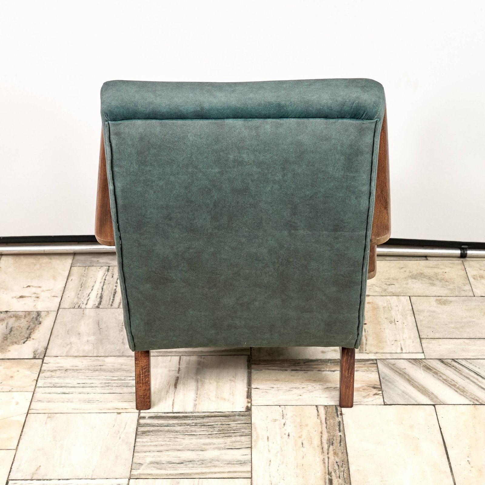 photo furniture H 410 Type C Armchair Designed By Jindrich Halabala 1940s Czechoslovakia