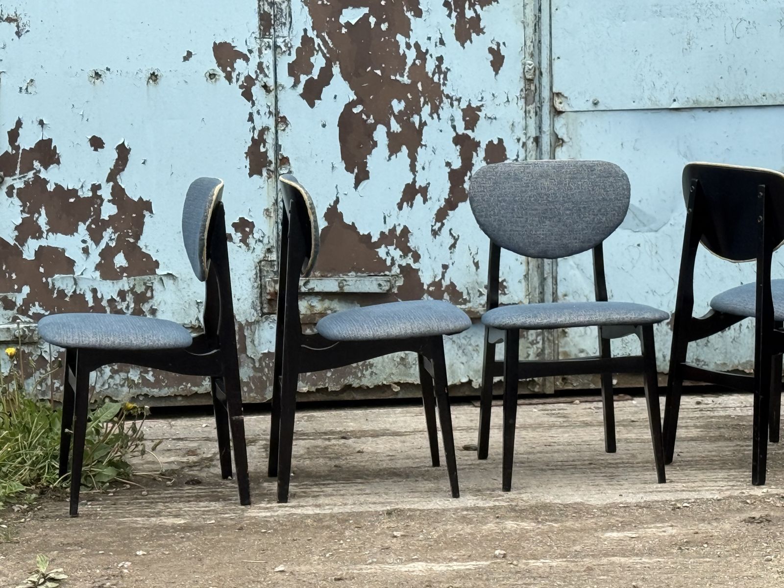 A Set Of Four Jenrique Chairs In Black photo Furniture