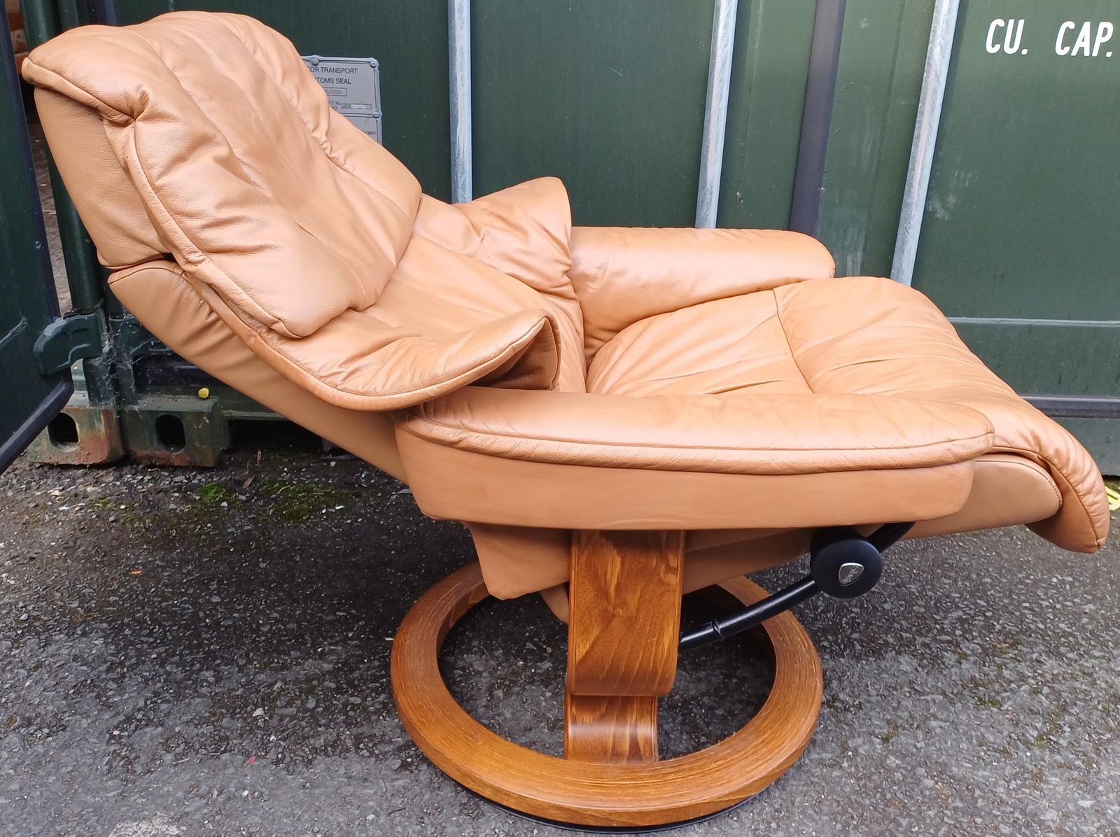 Ekornes Stressless Tan Leather Swivel Recliner Armchair & Footstool   Free Delivery Within 50 Miles, Further "At Cost" photo buy