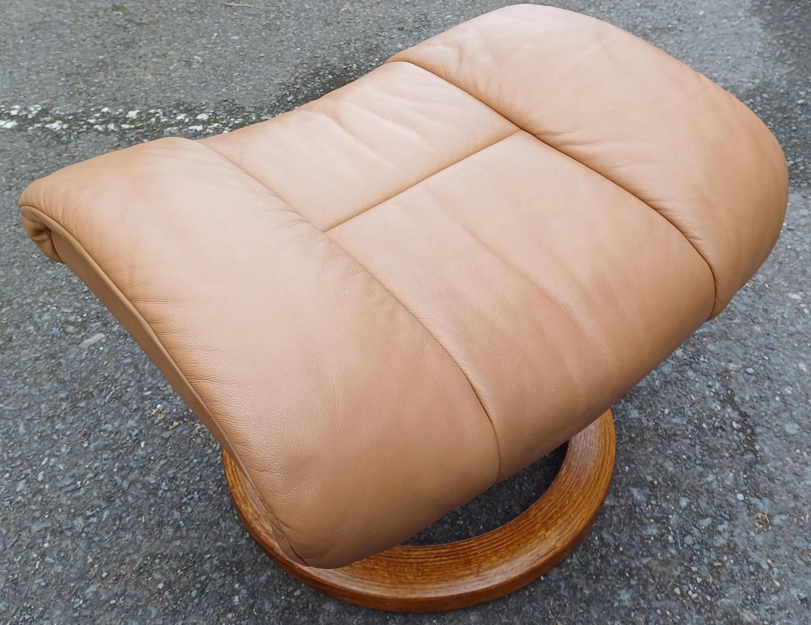 Furniture Ekornes Stressless Tan Leather Swivel Recliner Armchair & Footstool   Free Delivery Within 50 Miles, Further "At Cost" photo