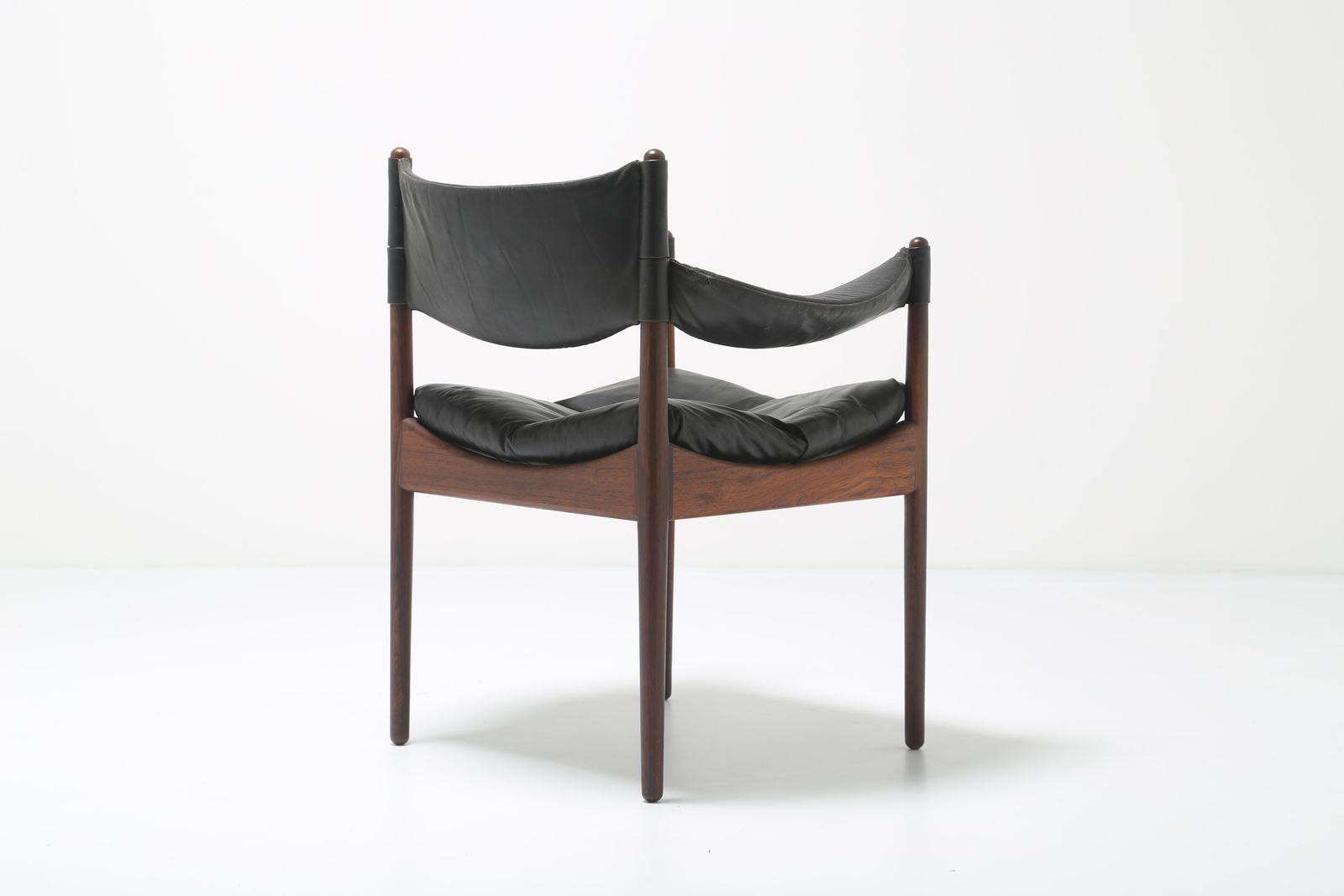 photo for sale Fauteuil « Modus » Kristian Vedel en palissandre et cuir noir, lot de 6, pour Søren Willadsen, Danemark, années 1960