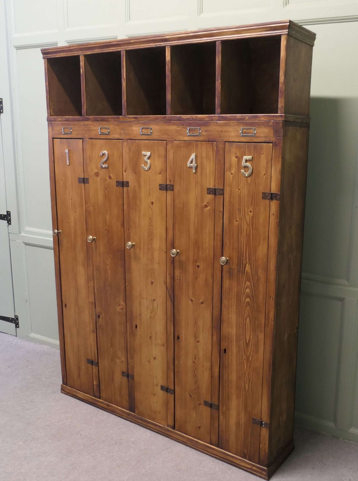 Pine Sports Locker, Equipment Cupboard A Good Piece, photo vinterior
