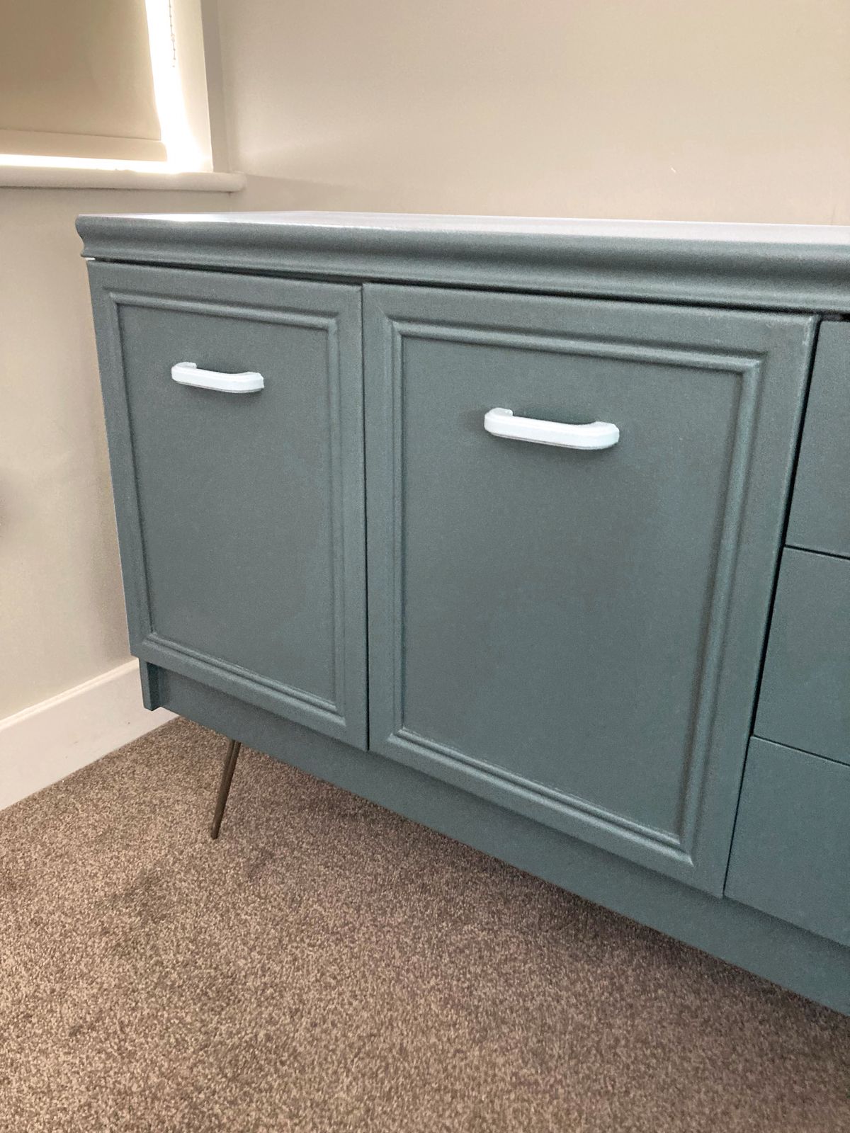 Sideboard F&B Down Pipe Eggshell photo vinterior