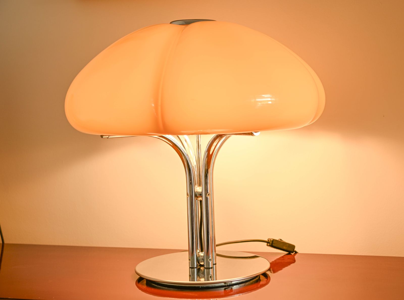 photo buy Harvey Guzzini Quadrifoglio' Table Lamp By Ufficio Progetti For Guzzini, 1970s