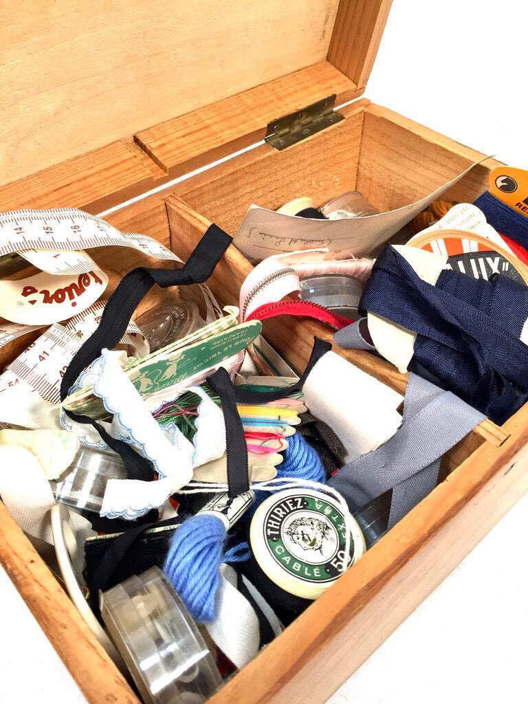 Antique Wood Storage Box With Haberdashery Sewing Collectable Items 20th Century photo vinterior