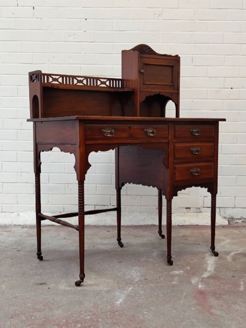 425.0 Antique Edwardian Mahogany Inlaid & Leather Ladies Writing Desk photo