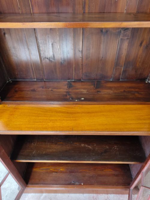 610.0 Antique Victorian Mahogany Astragal Glazed Victorian Adjustable Bookcase photo