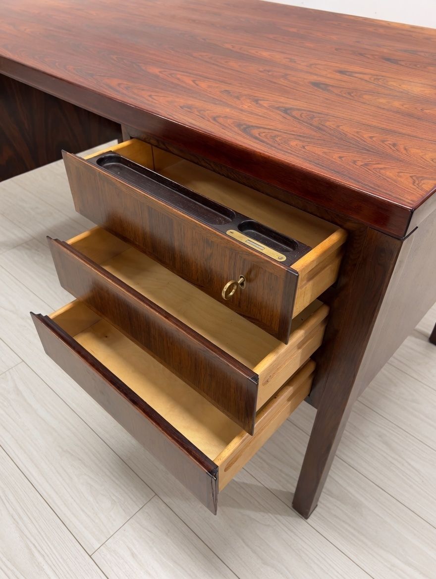 Gunni Omann Model 77 Rosewood Desk, 1960s. photo buy