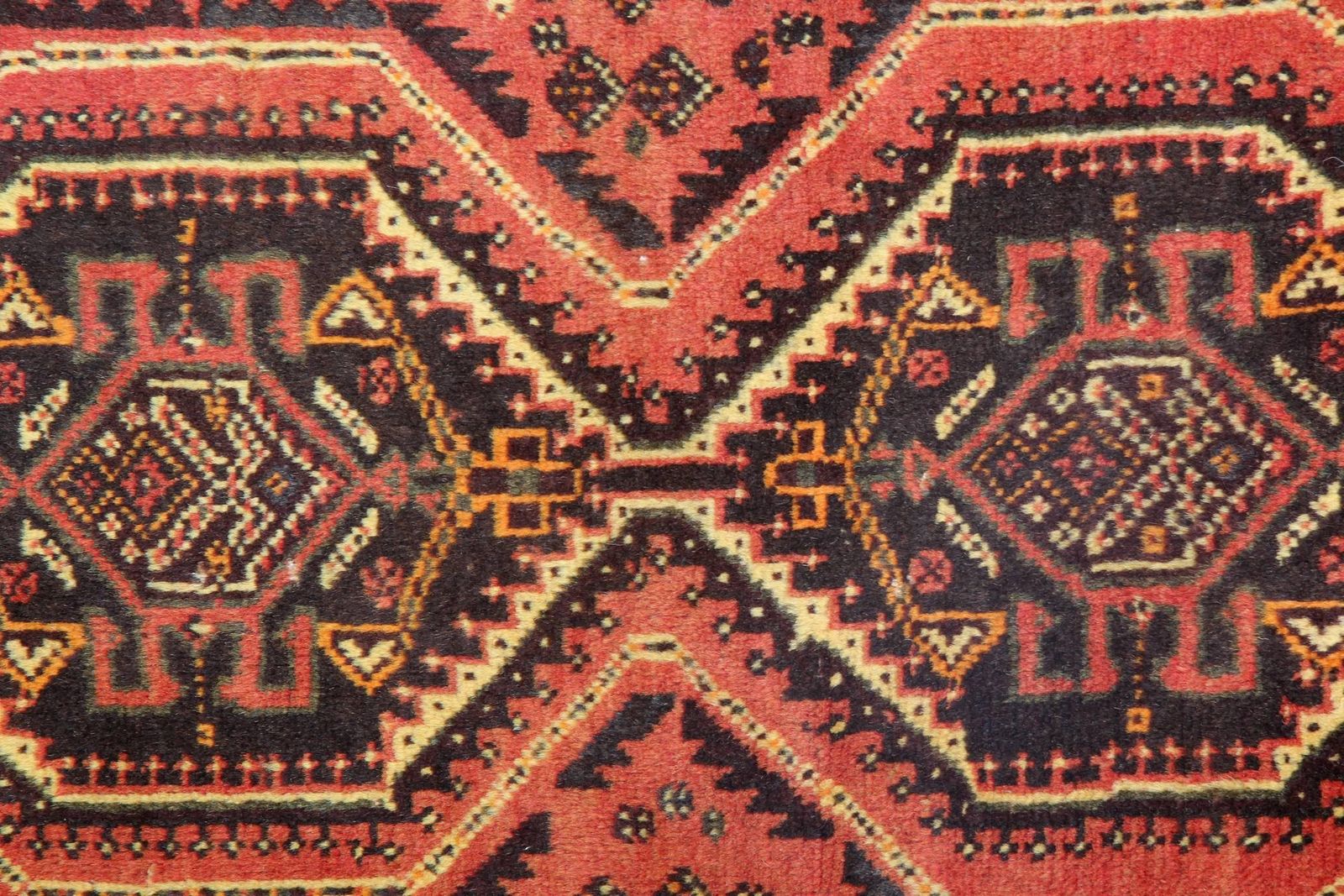 Tapis tribal oriental vintage, tapis en laine géométrique fait main photo for sale