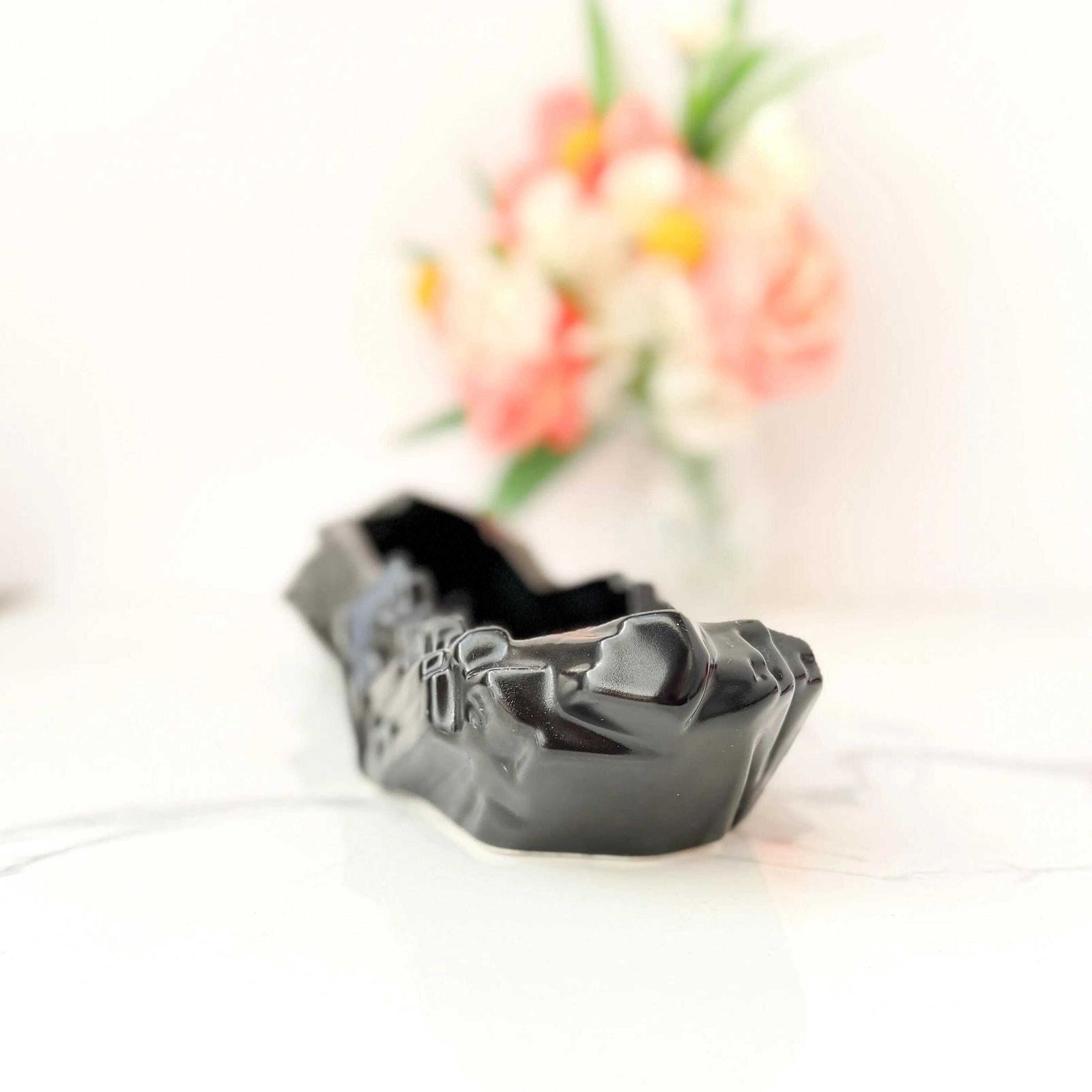 photo vinterior Fulham Pottery Egd Black Mantel Vase Eric Griffiths Geometric Art Deco Planter
