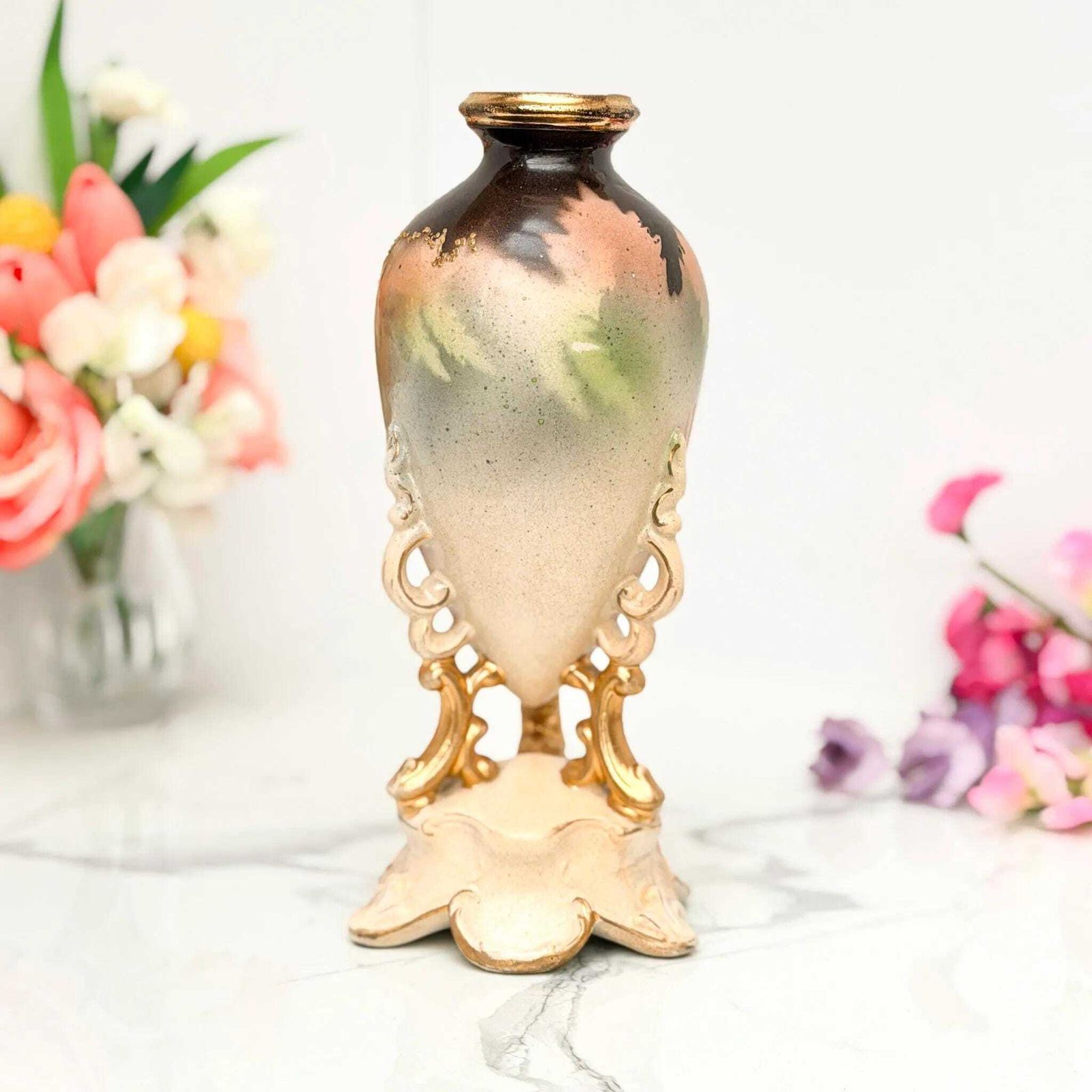 Victorian blush ivory fazantvaas, verguld gescrolld voetstuk, ca. 1895 photo for sale