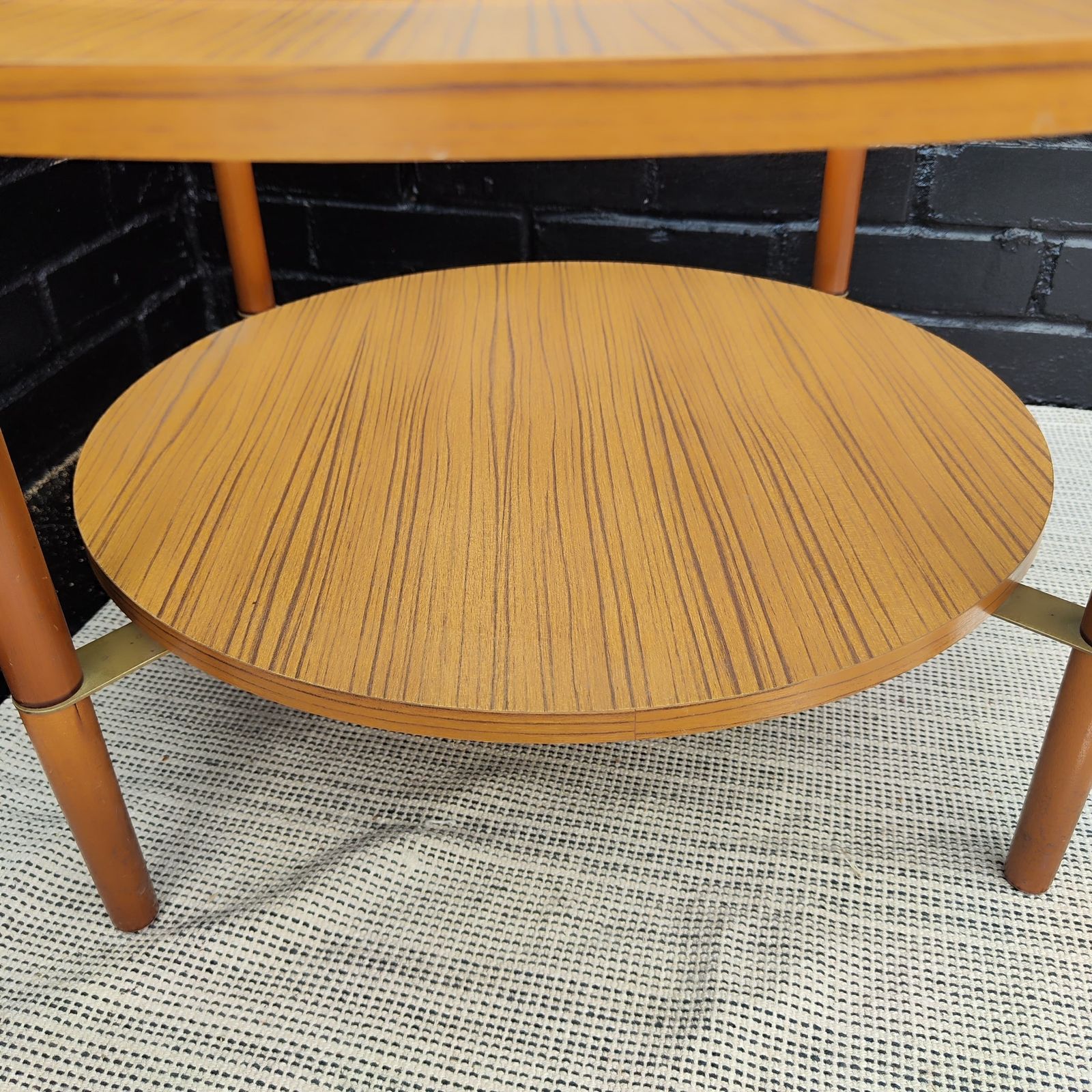 Mid Century Schreiber Coffee Table With Glass Inlay photo 120.0