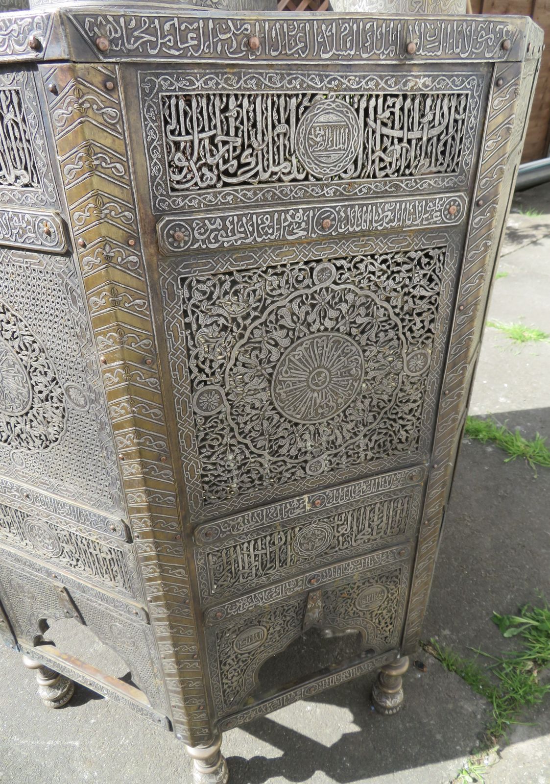 photo vinterior Huge Cairoware Silver & Gold Inlaid Quran Stand Kursi. Orientalist Occasional Table.