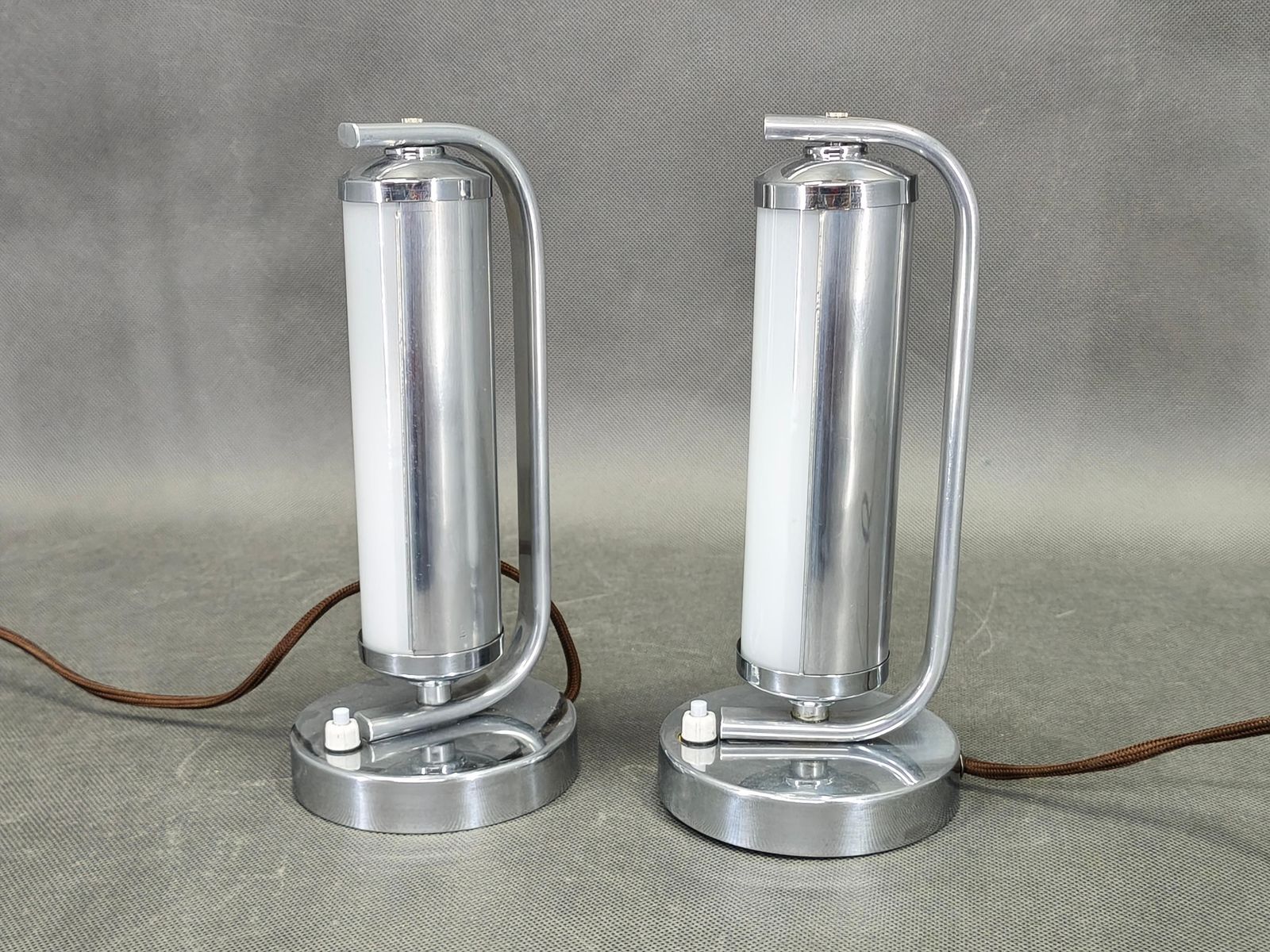 Paar art deco nachtkastlampen, Tsjecho-Slowakije, jaren 1930 photo furniture