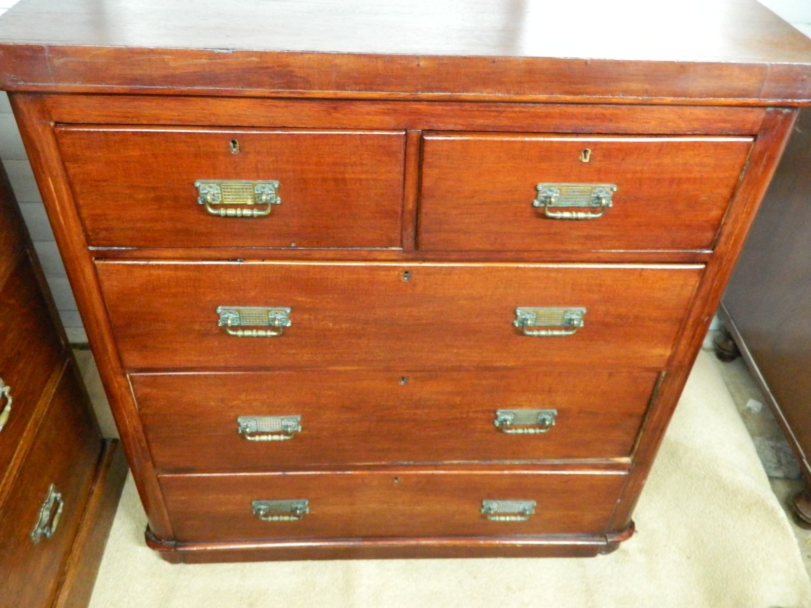 Furniture Mahogany Veneer Chest Of Drawers photo
