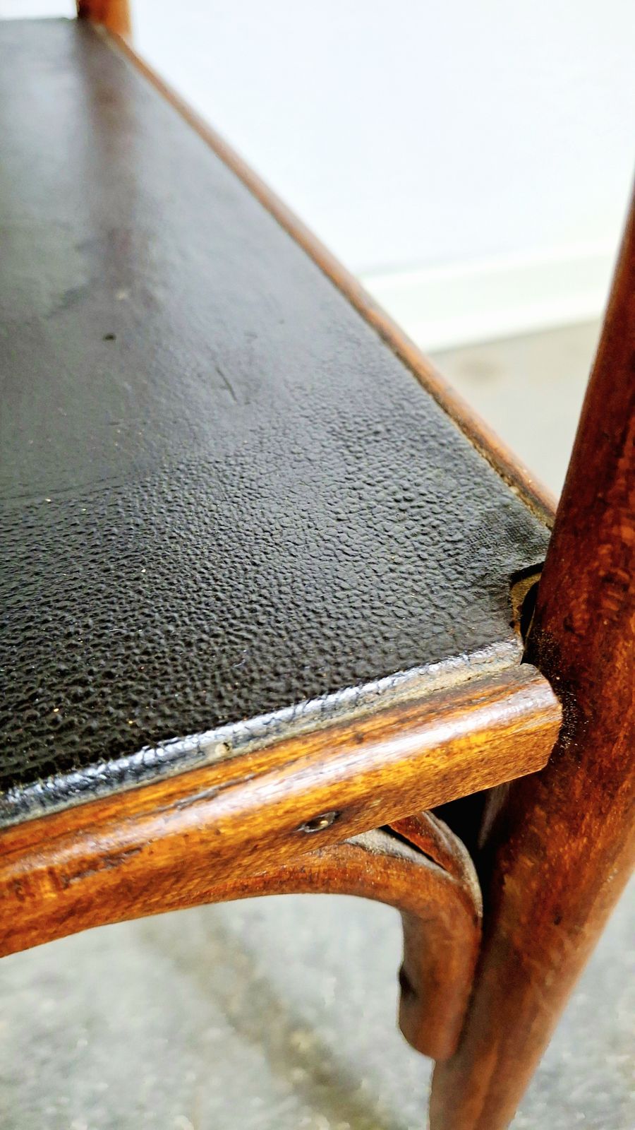 Art Nouveau Bentwood Side Table, 1910s photo vinterior