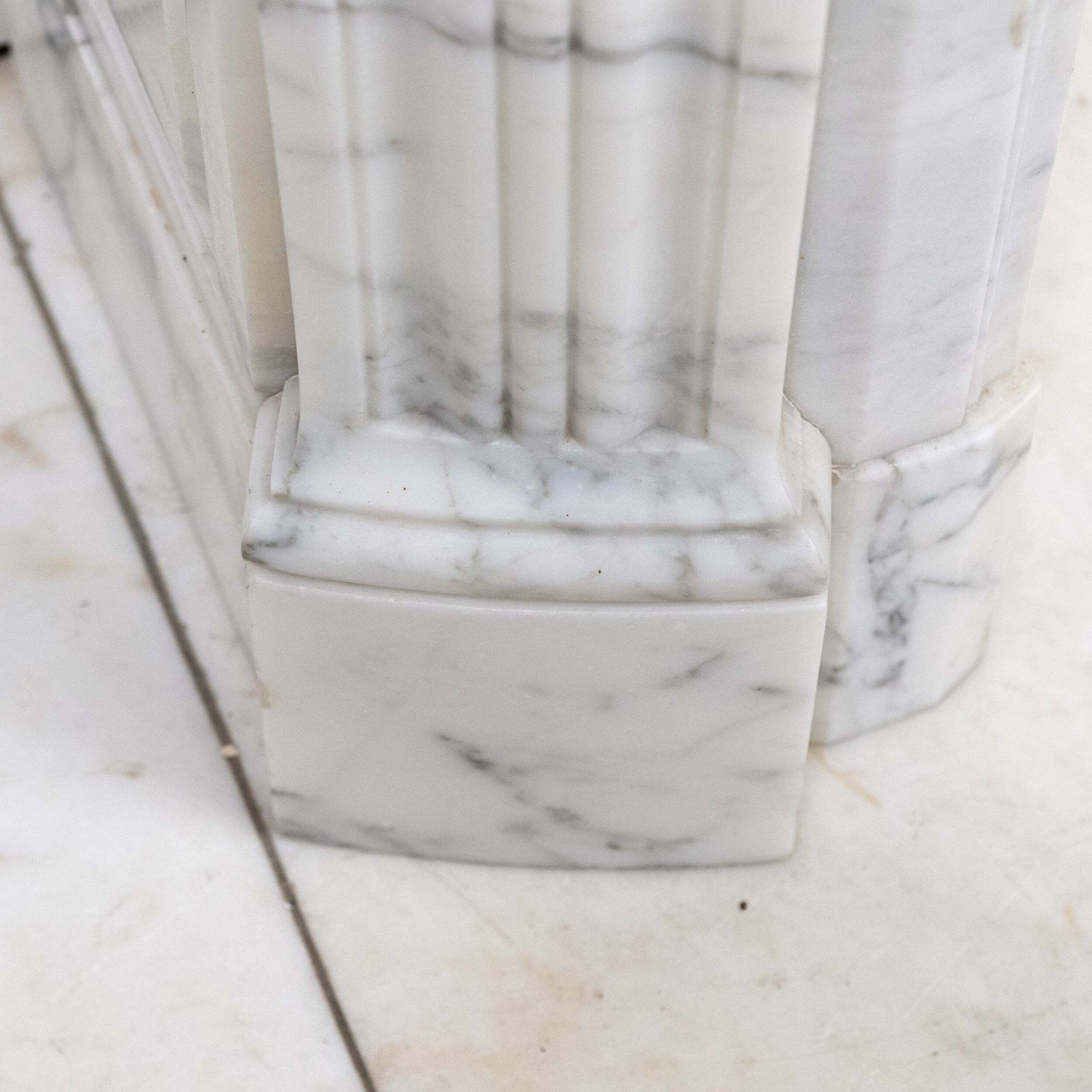 Antique 19th Century Arabescato Marble Louis XVI Style Fireplace Surround photo vinterior