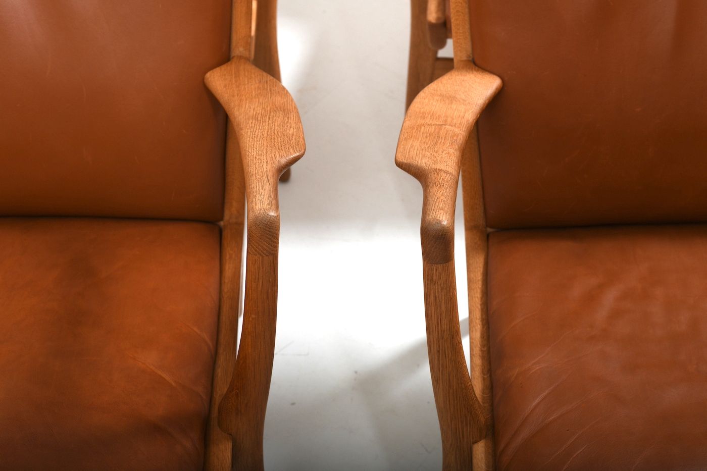 21250.0 Hans J. Wegner Model Ap 16 In Oak 1951 / Set Of 4 photo