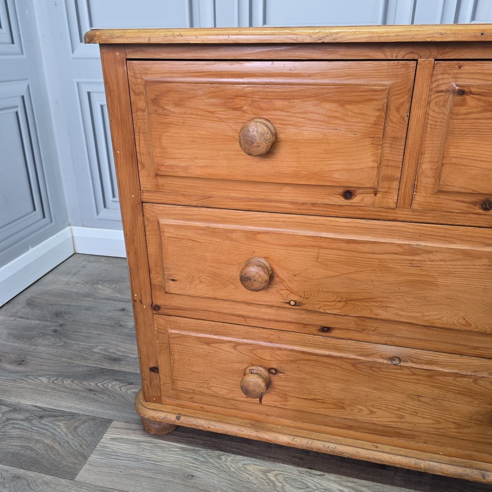 photo furniture Vintage Chest Of Drawers Solid Wooden Pine Country Farmhouse Style Retro