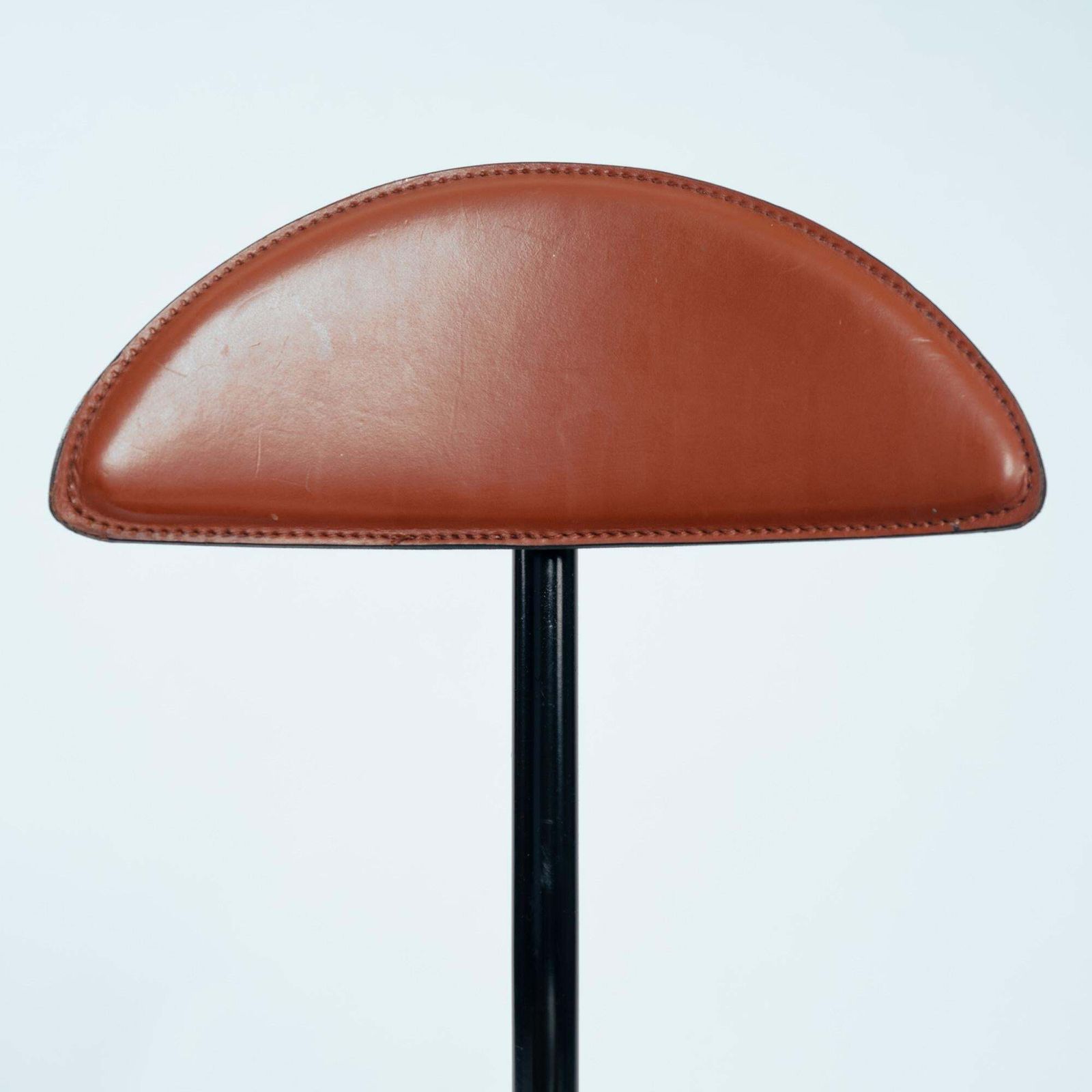 photo for sale 6 Linea Veam Leather Tripod Chairs, Italy 1980s