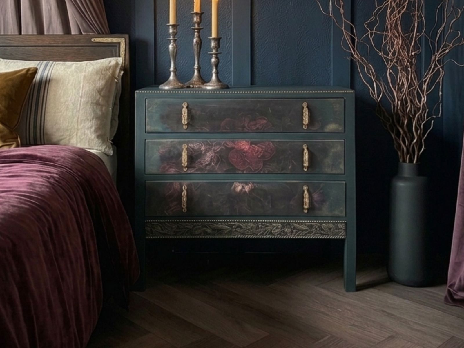 Oak Chest Of Drawers, Hand Painted, Floral Details photo vintage