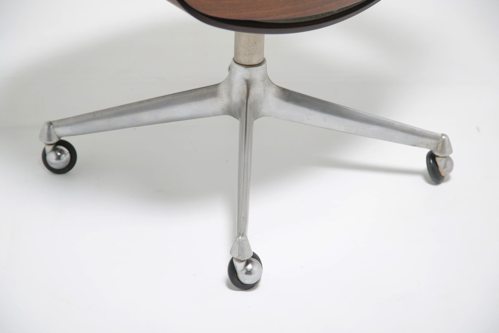 photo for sale Ico Parisi Italian Executive Desk Chair, Figured Rosewood Sage Green Mohair Velvet For Mim, Italy, 1960s