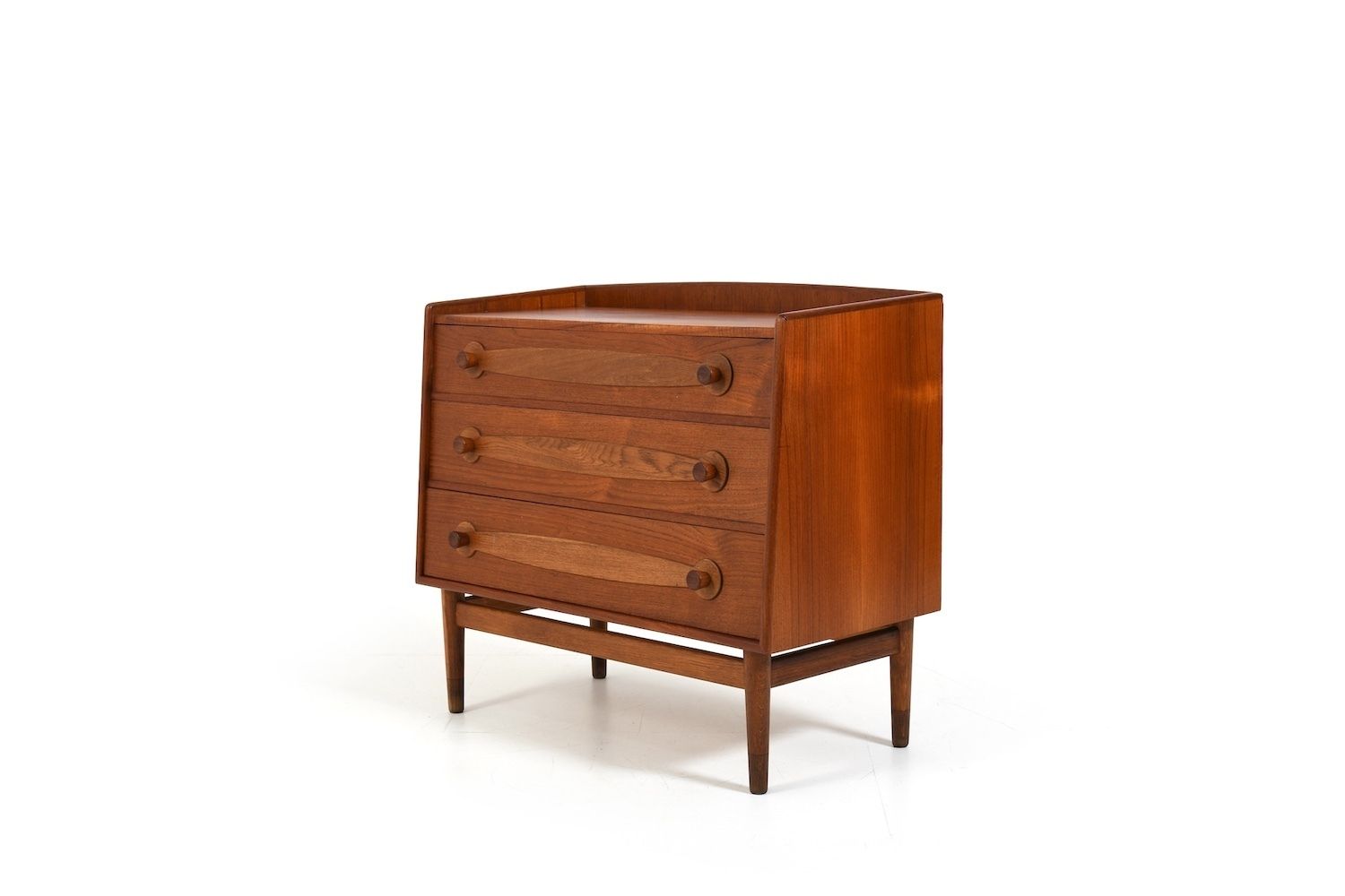 Fine Danish Dresser In Teak & Oak 1957 photo vinterior