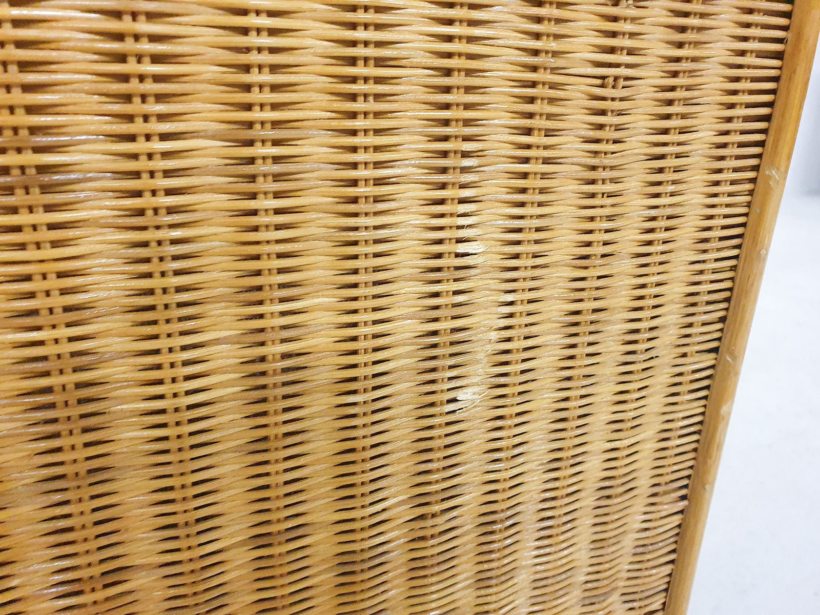 Meubels Mid-Century Rotan Bureau of Kaptafel, Nederland, jaren 1970 photo