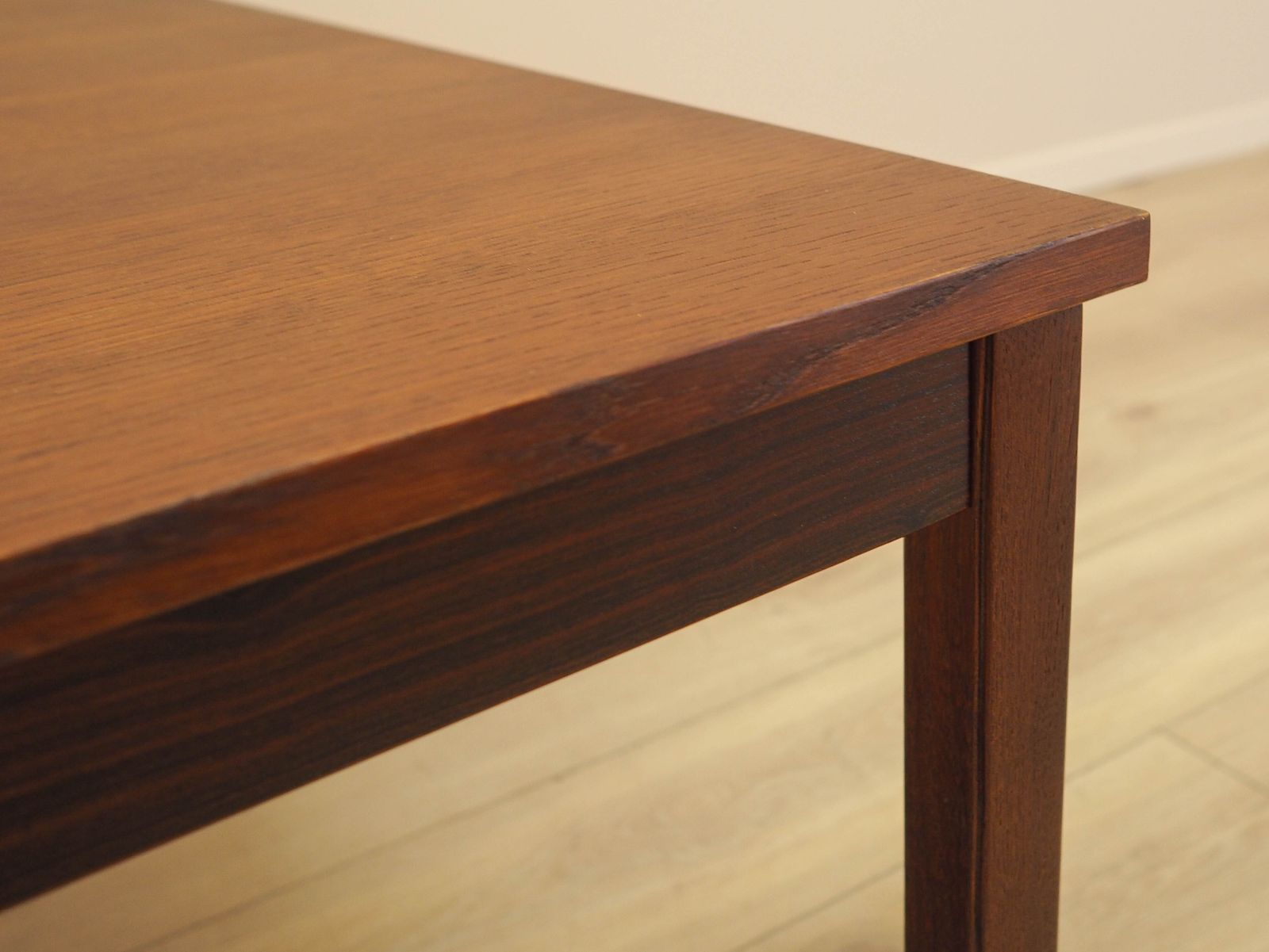 photo for sale Table basse, design danois, années 1970, fabriquée au Danemark