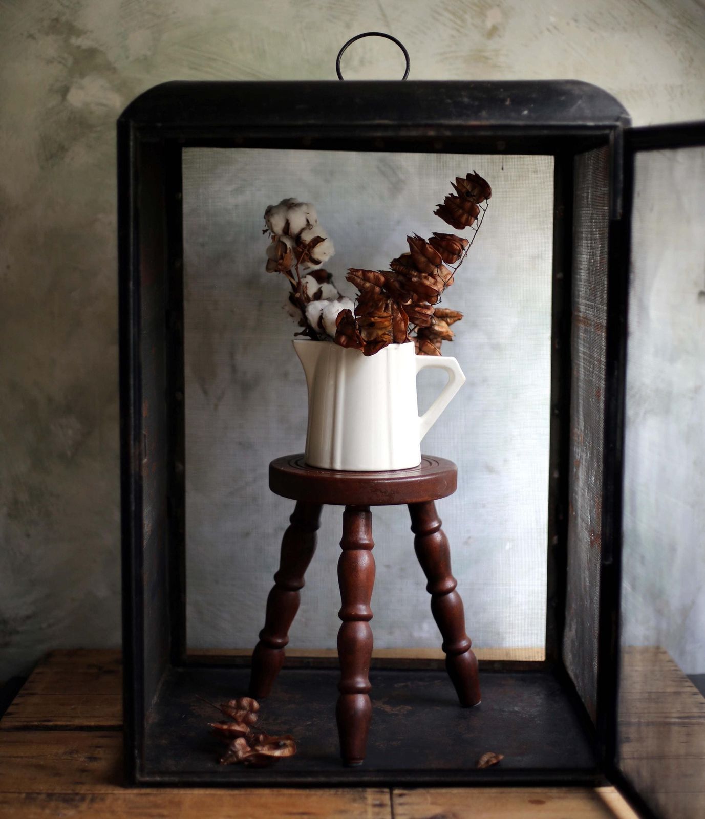 Breton Stool Milkmaid Stool Rustic Wooden French Bullseye Antique Bobbin Furniture photo Furniture