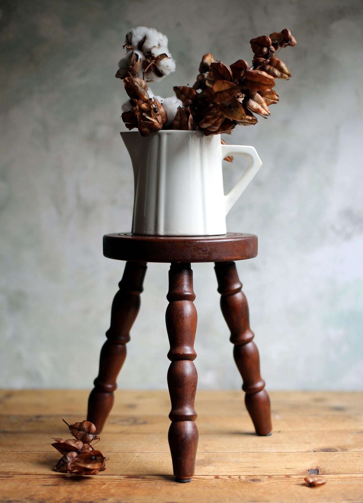 Breton Stool Milkmaid Stool Rustic Wooden French Bullseye Antique Bobbin Furniture photo vintage