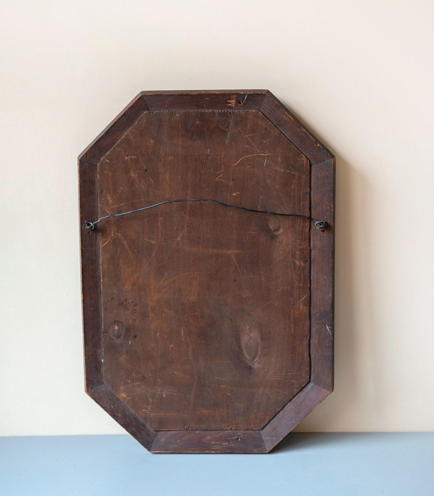 photo vinterior Art Deco Nederlandse Eiken Wandspiegel | Achthoekige Geslepen Spiegel | Jaren 1920 Geometrische Schoorsteenspiegel