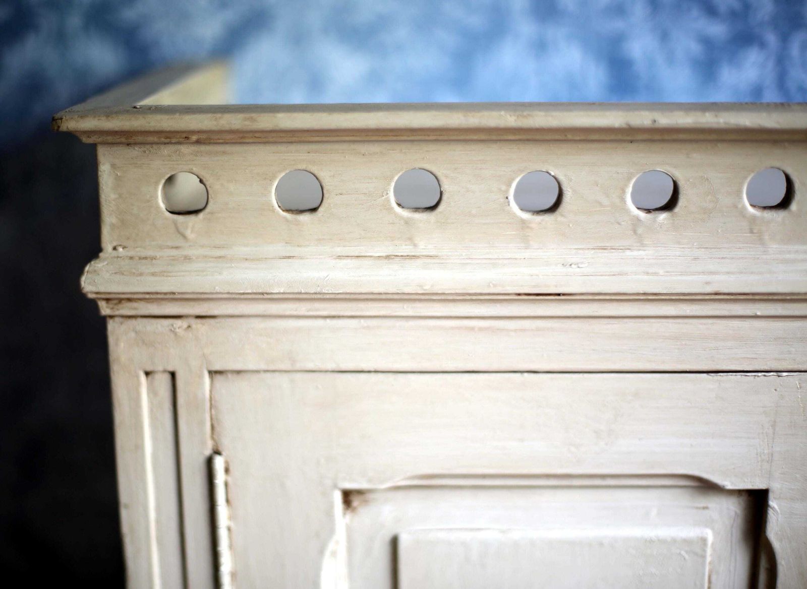 Antique Wooden Cabinet Painted Carved Kitchen Cupboard Unit photo vinterior