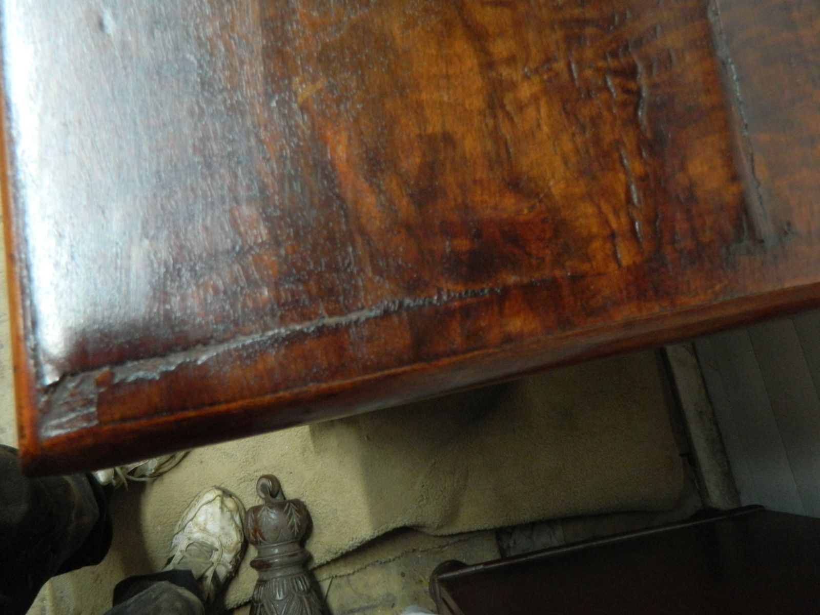 photo furniture Mahogany Veneer Scotch Chest Of Drawers